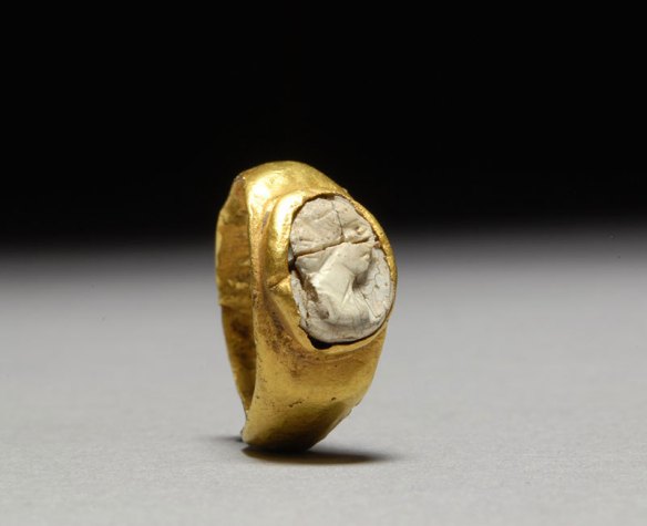 Ancient Roman Gold White Agate